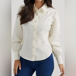 Wrangler and Kendra Scott Yellow Rose rodeo Ivory Studded shirt. Medium